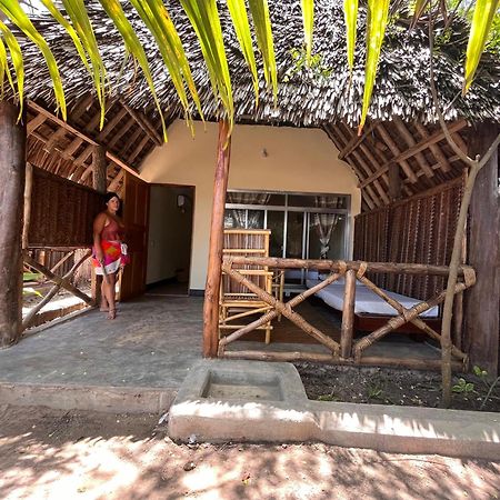 Ushongo Beach Bandas Pangani Esterno foto